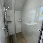 Di - Mit Sauna 펜션 *